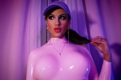 Penny Barber Wins for Her Creative & Sexy Clips at 2021 XBIZ Cam Awards