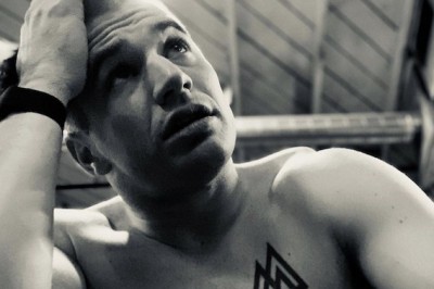 Nathan Bronson Offers OnlyFans Promo & Loads Up ManyVids Store with New Content