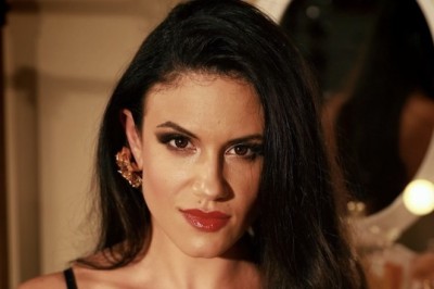 Top MILF Penny Barber Wins Her 1st XBIZ Award